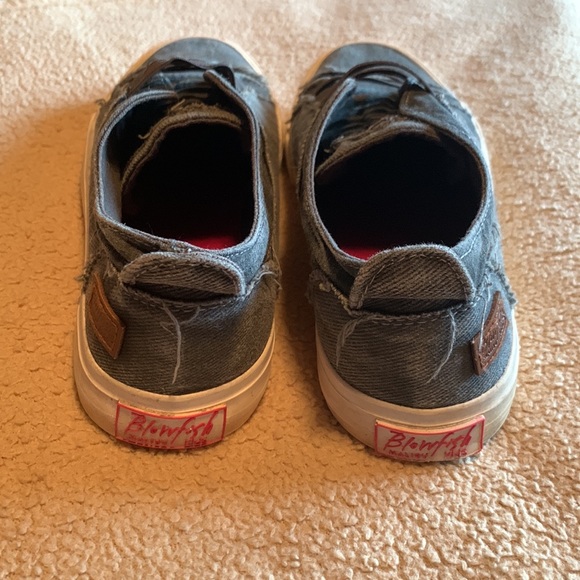 Blowfish Malibu Unisex kids shoes Sz 4 - Picture 2 of 3